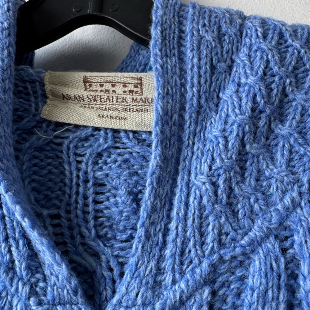Aran Women’s Wool Cable Knit Hoodie Light Blue Cable-Knit Zip Sweater - Picture 3 of 15